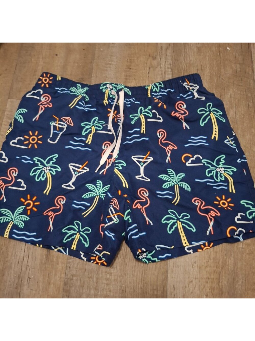 Chubbies Mens Swim Trunks Neon Flamingo & Palm Tree Print Navy Size Large